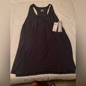 NWT. Womens XL racer back tank top